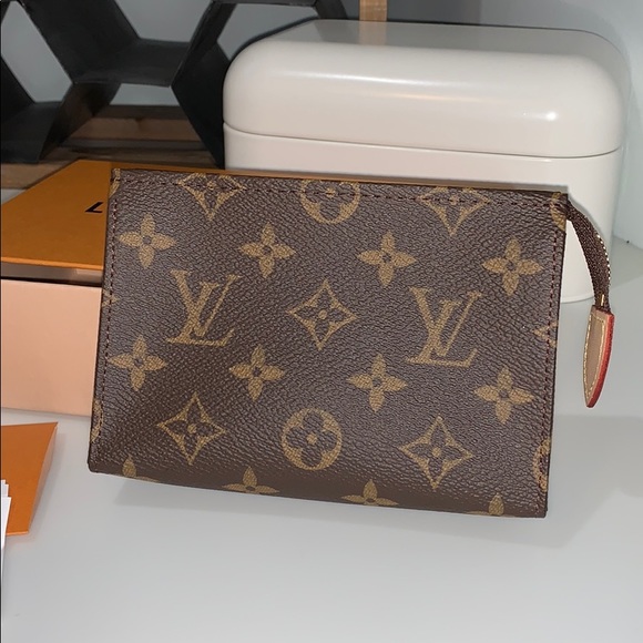 Louis Vuitton Handbags - Louis Vuitton Toiletry Pouch 15